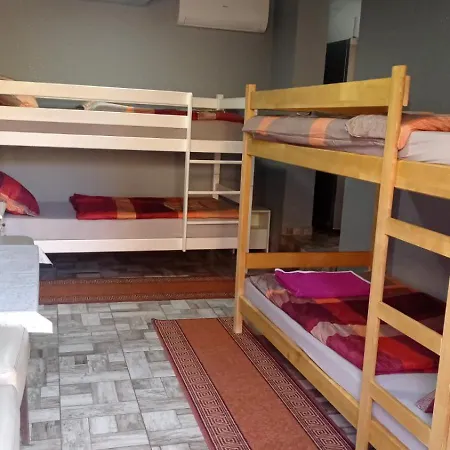 Sobe Gavrilo Hostel *